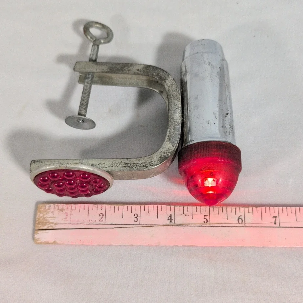 VTG SEISS? TOLEDO OHIO CLAMP ON RED REFLECTOR BICYCLE LIGHT